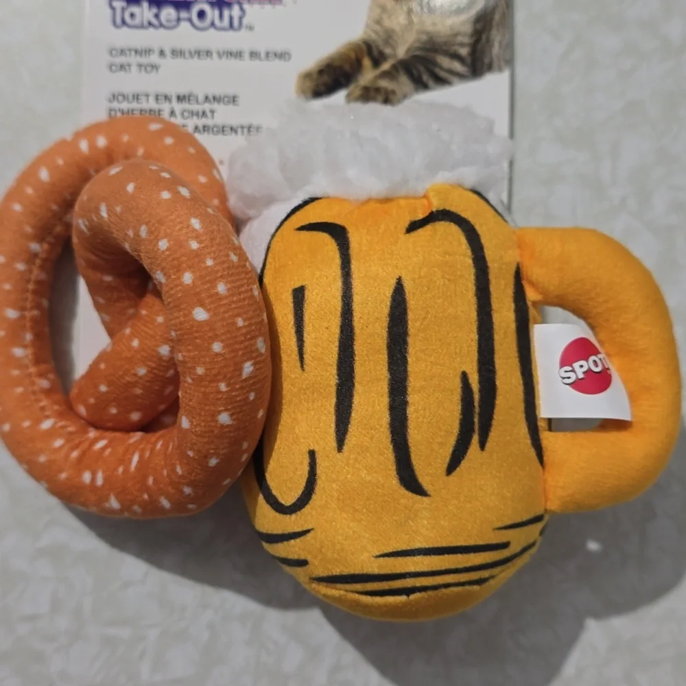 Cat Toys‎ American Take-Out NWT Pretzel and Beer Spot Brand